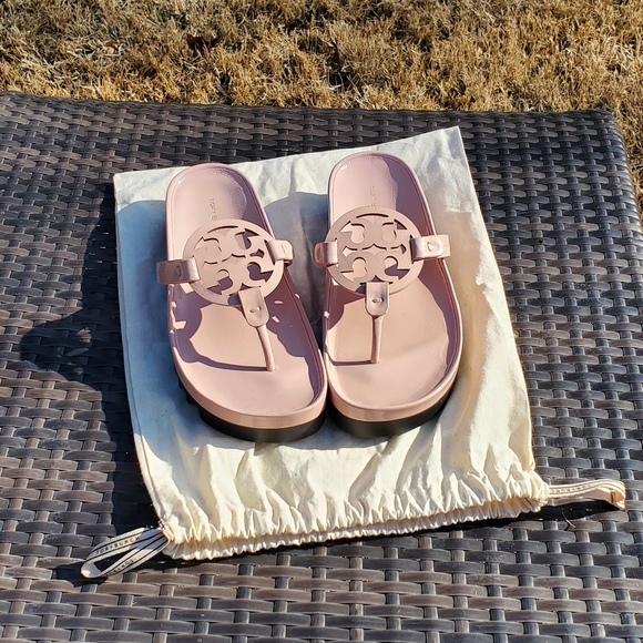 Tory Burch Blush Pink Sandals - Picture 4 of 9